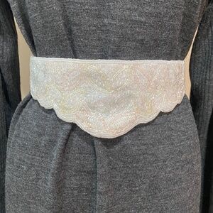 Robinsons White Beaded Belt XS